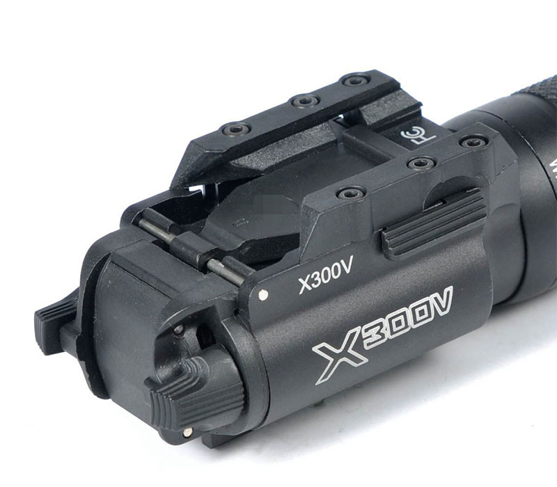 Surefire X300V-IR Flashlight White and IR Output Black